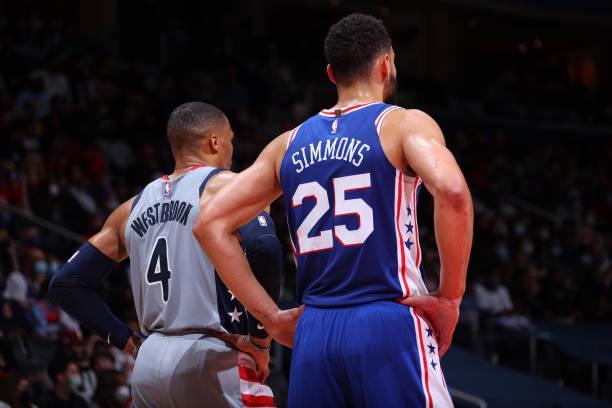 足球国足争议判罚引专家讨论