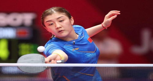 融于池畔，简于形制；瑞典高尔夫球场度假木屋设计