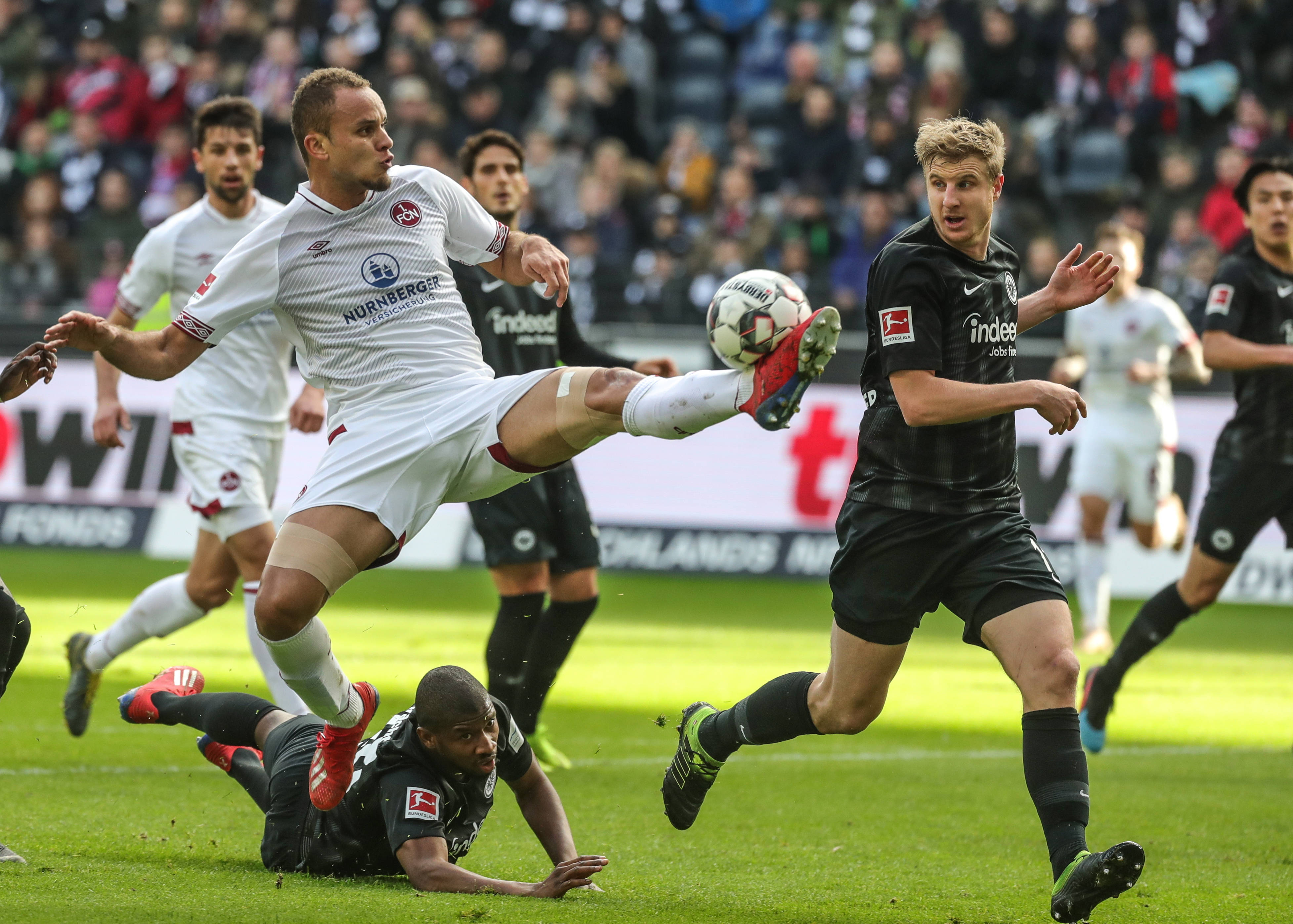 曼城以6 曼城以6