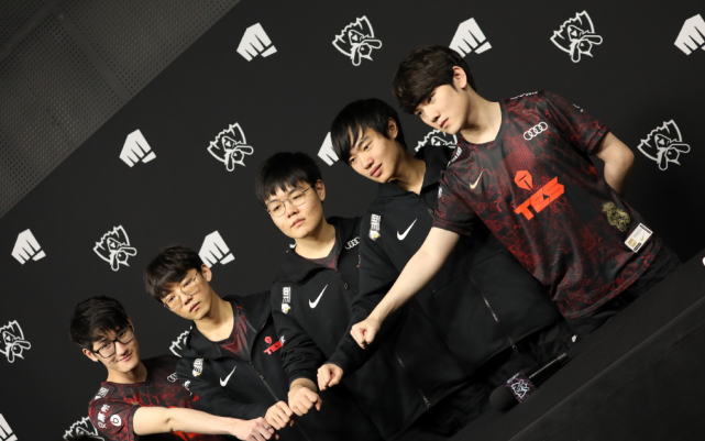 不只是告别 不只是告别