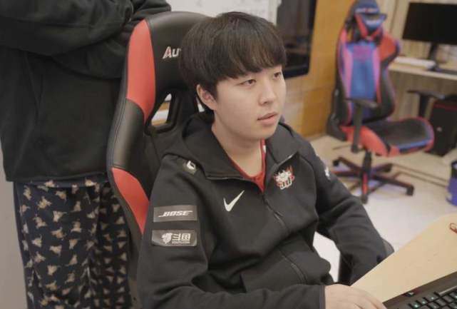 出与战术素 出与战术素